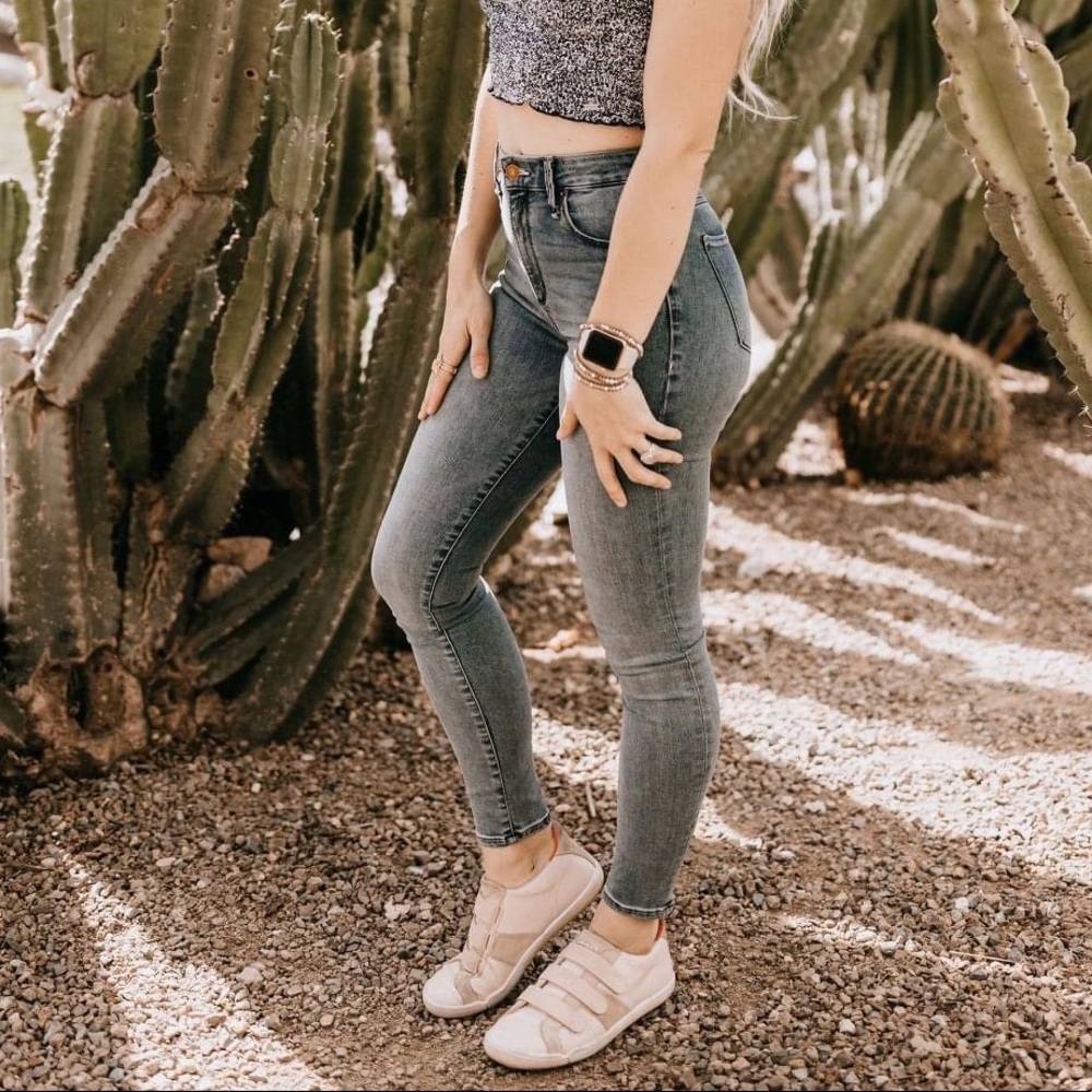 Abercrombie Simone High Rise Super Skinny Jeans - Picture 2 of 11